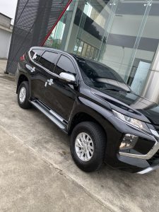 pajero glx 4x4 manual hitam tampak depan belakang samping dalam