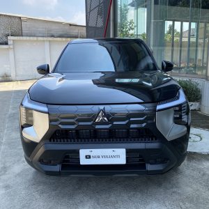 mitsubishi destinator exceed hitam 2026 tampak depan samping dan belakang